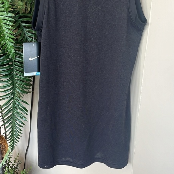 Brand New Nike Dri-Fit Black Tank Top Crew Neck Sporty Workout Athletic Gym - Picture 10 of 13